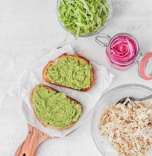 Mashed avocado on toast